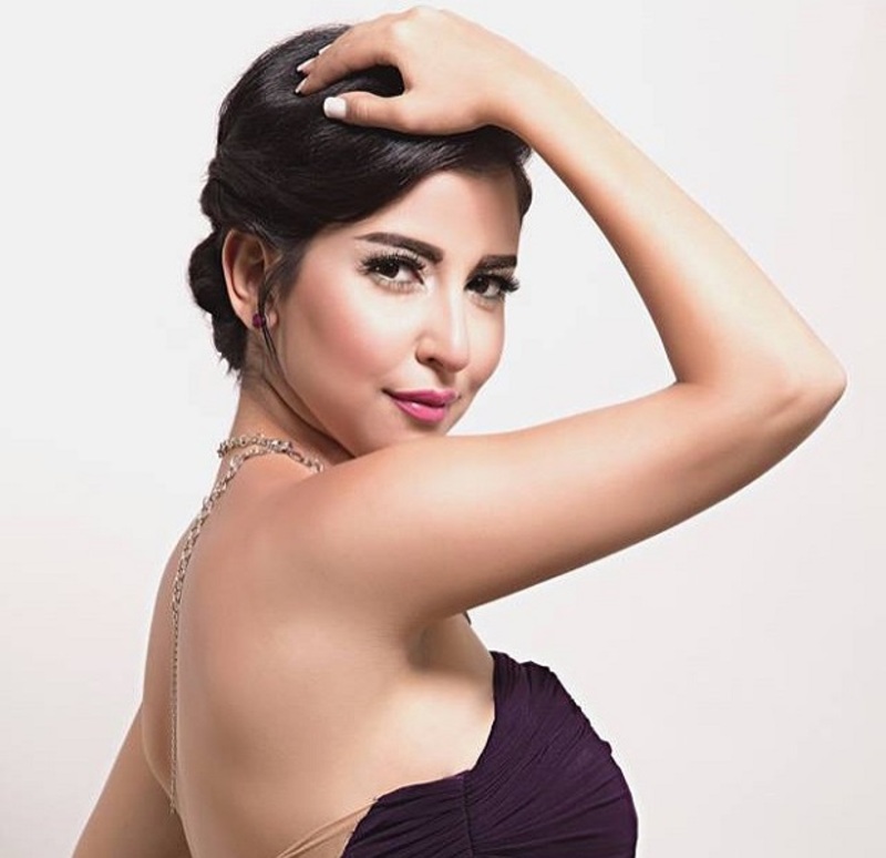 علياء عساف تكشف مرض والدتها الخطير.. وهكذا هاجمت جمهورها